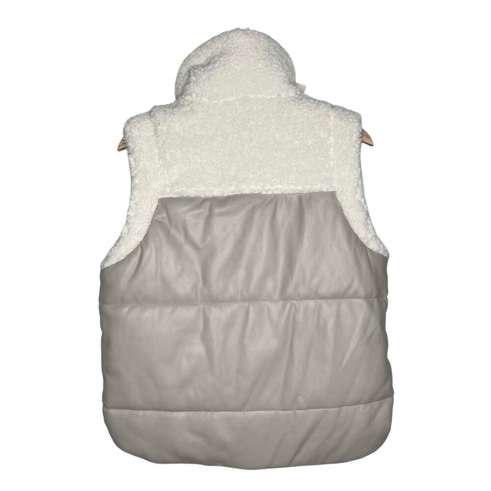 New Women’s BLANKNYC Vegan Leather Quilted Sherpa Vest Size S - Picture 6 of 9